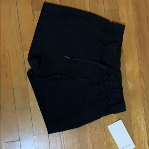 On the fly short black